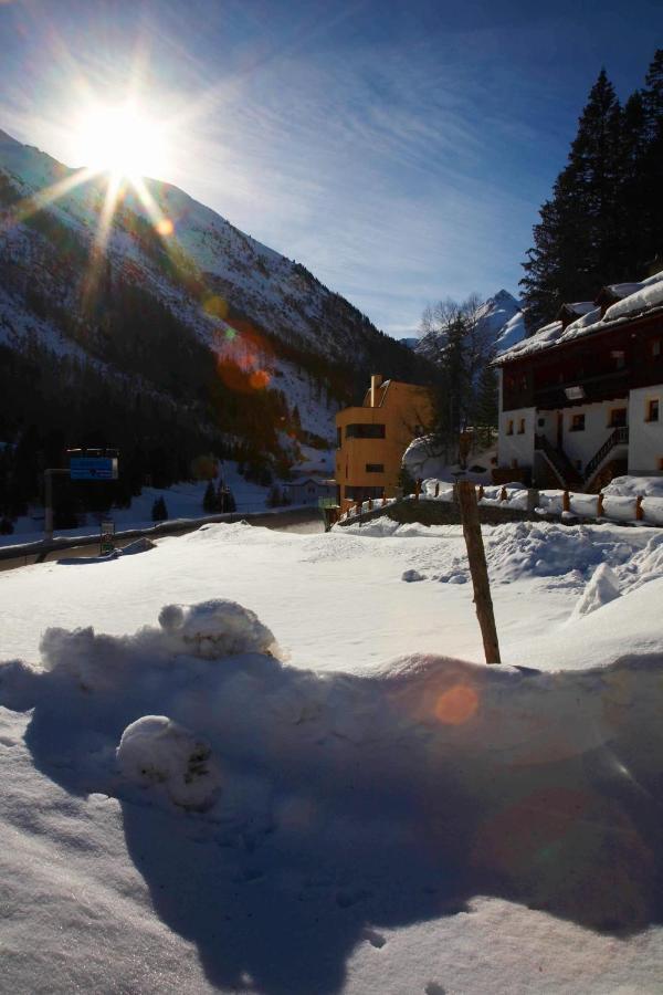 Rifugio Galtuer - Die 2 Ferienhaeuser 外观 照片